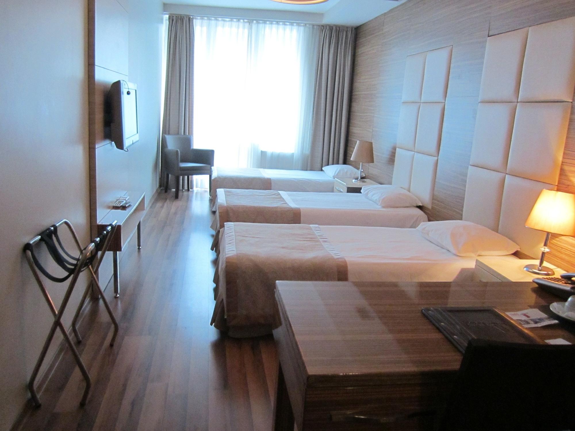 Derpa Hotel Istanbul Luaran gambar