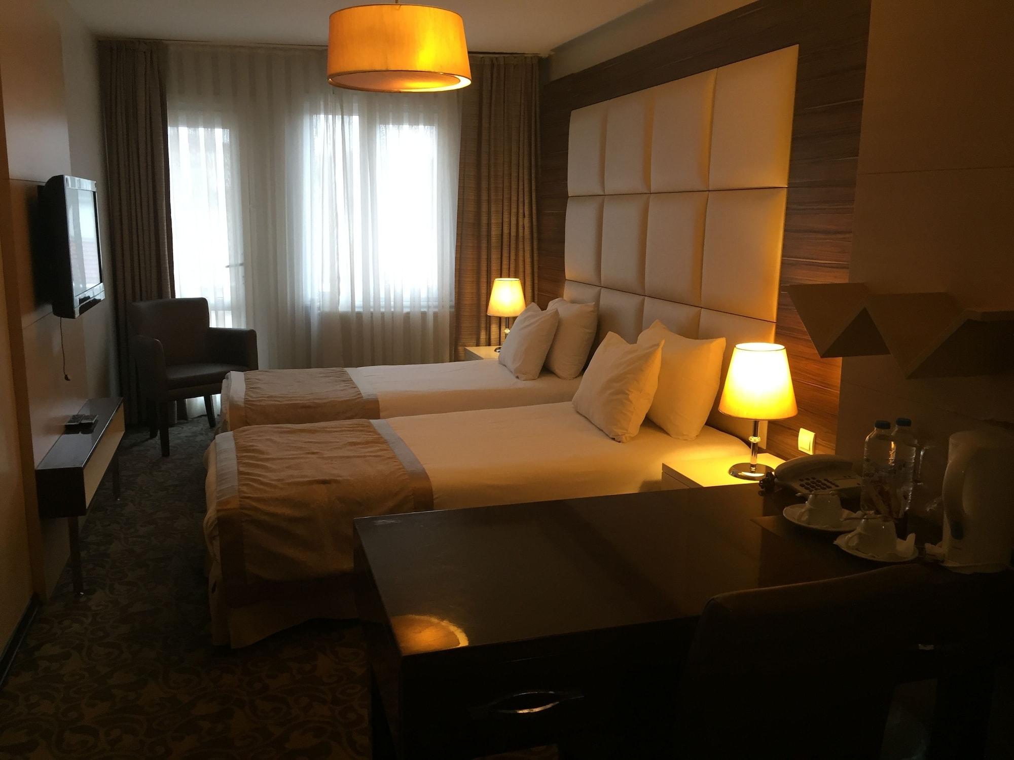 Derpa Hotel Istanbul Luaran gambar
