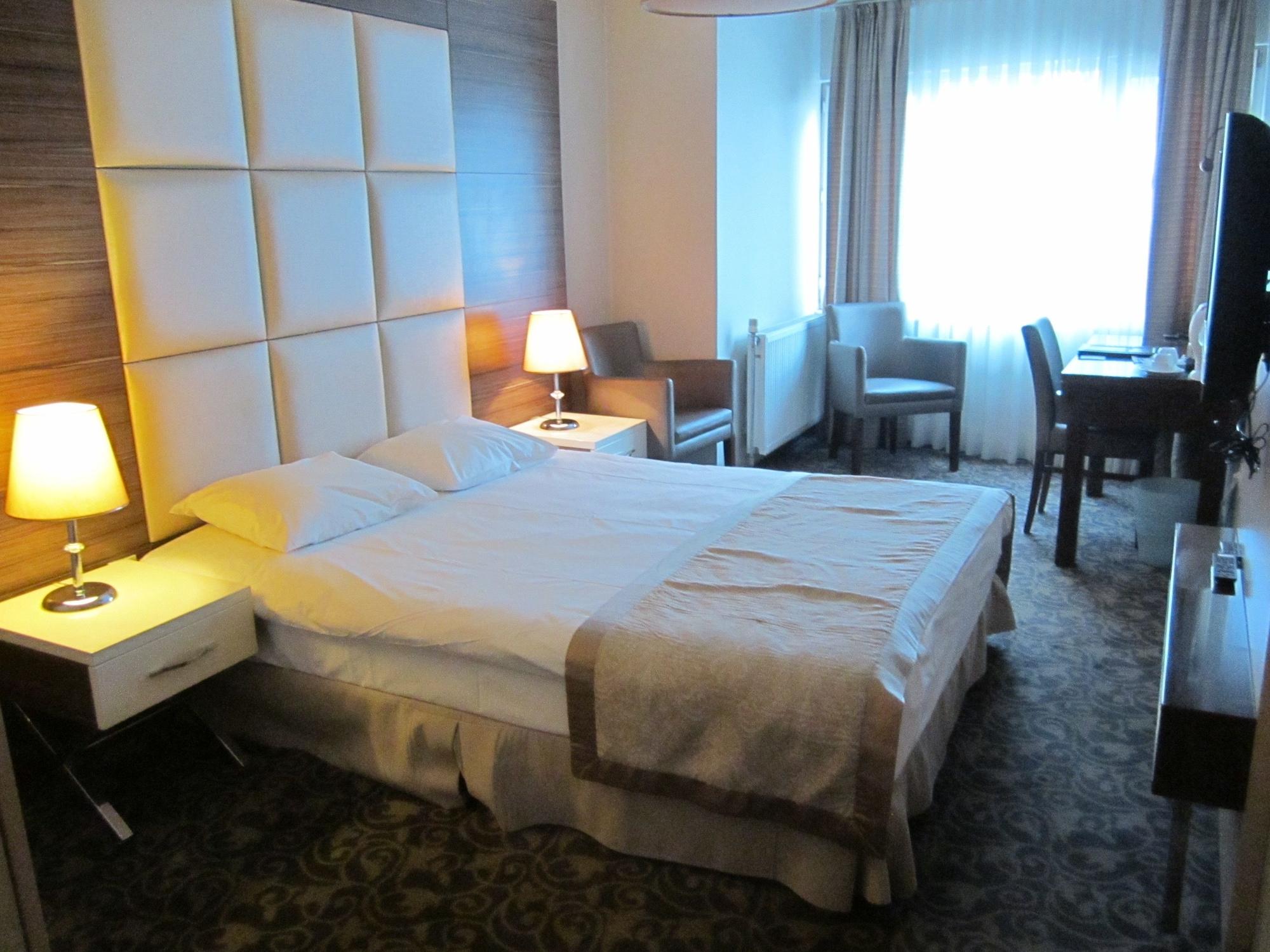 Derpa Hotel Istanbul Luaran gambar